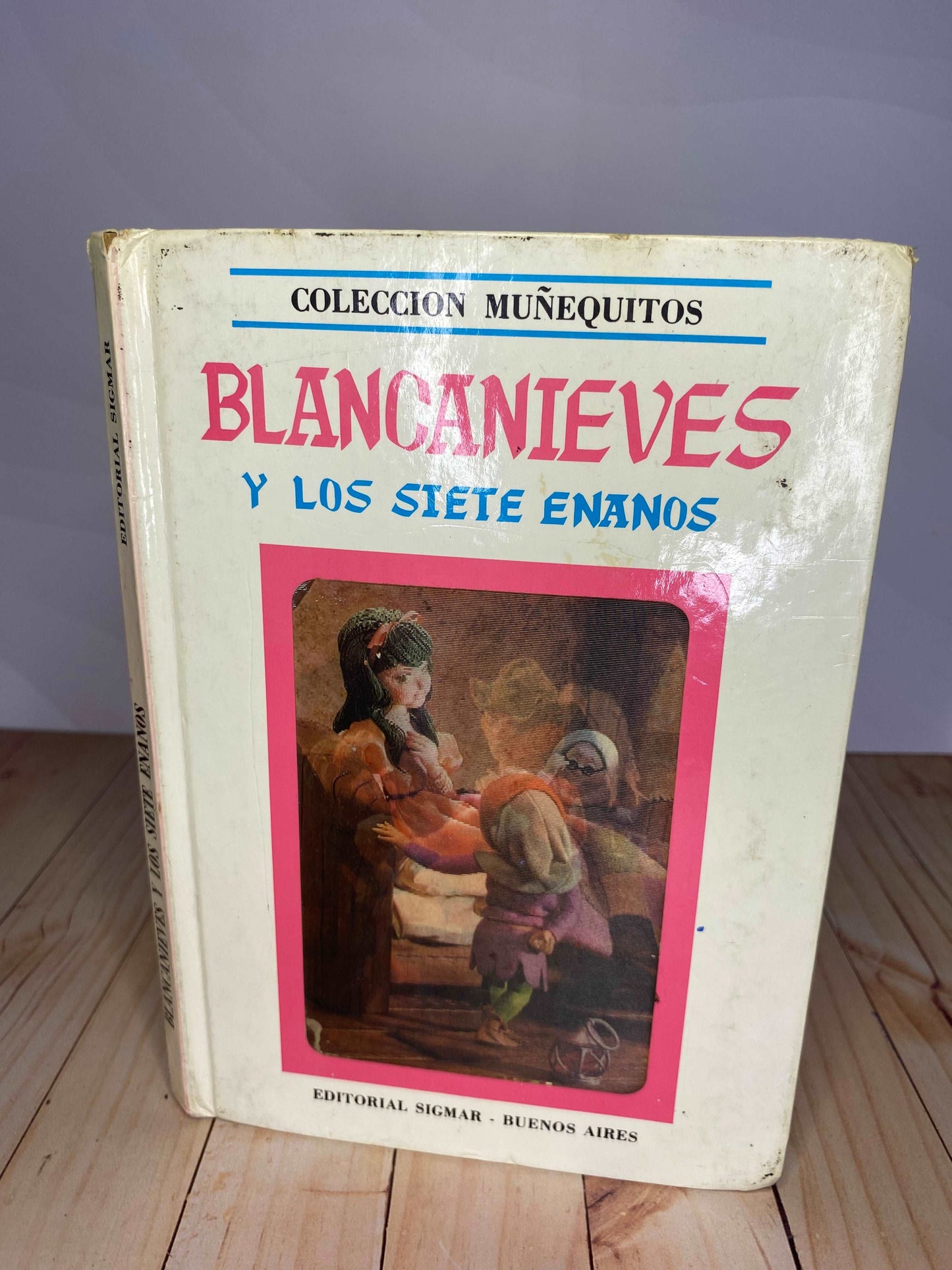 Blancanieves y los siete enanos (colección muñequito)