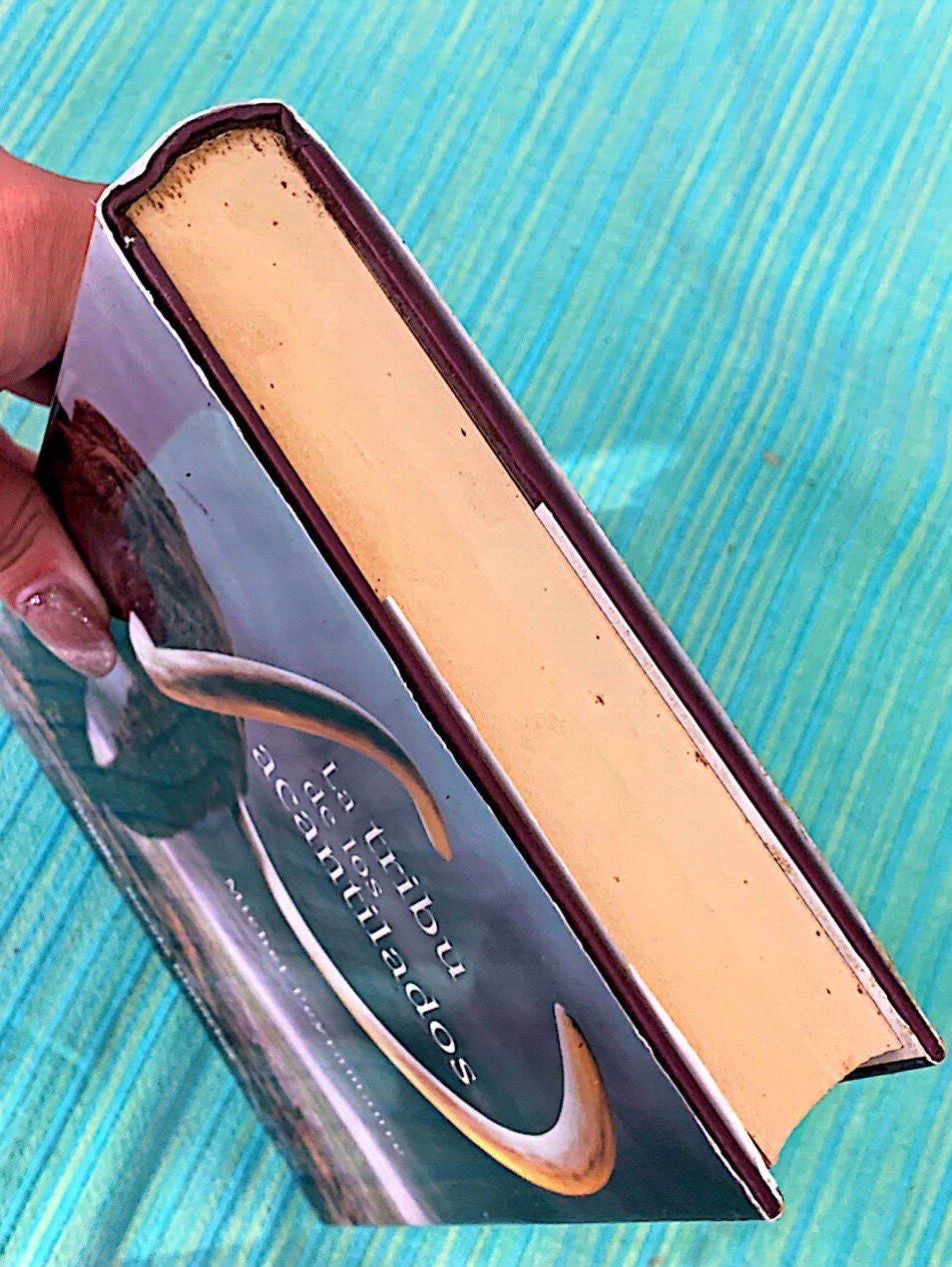 La tribu de los acantilados Michel Peyramaure