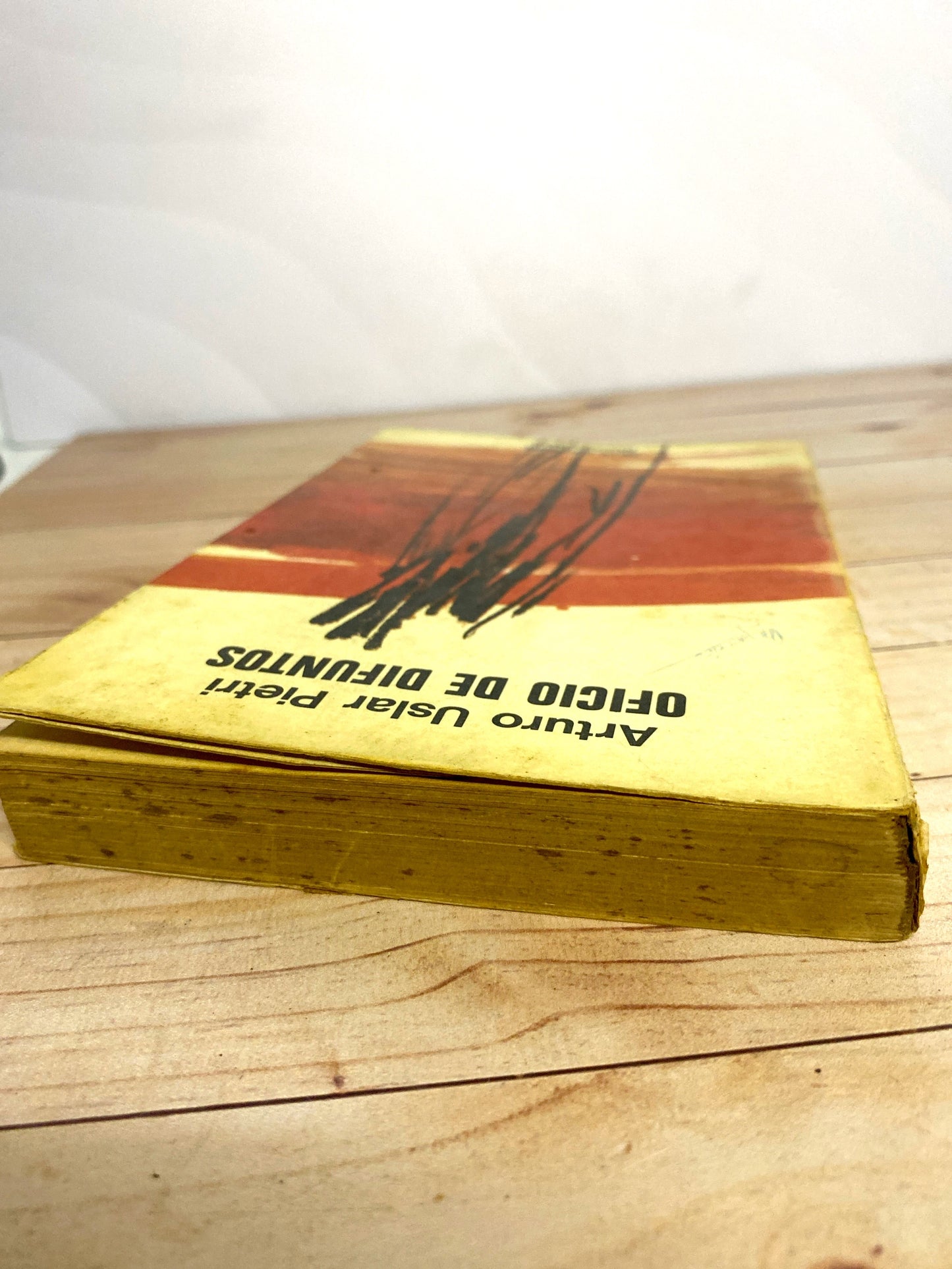 Oficio de difuntos | Arturo Uslar Pietri