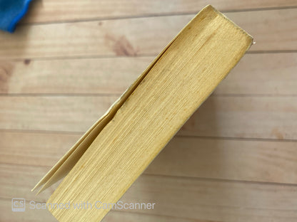 A los vecinos ni con un pétalo de una rosa | Inés Muñoz Aguirre