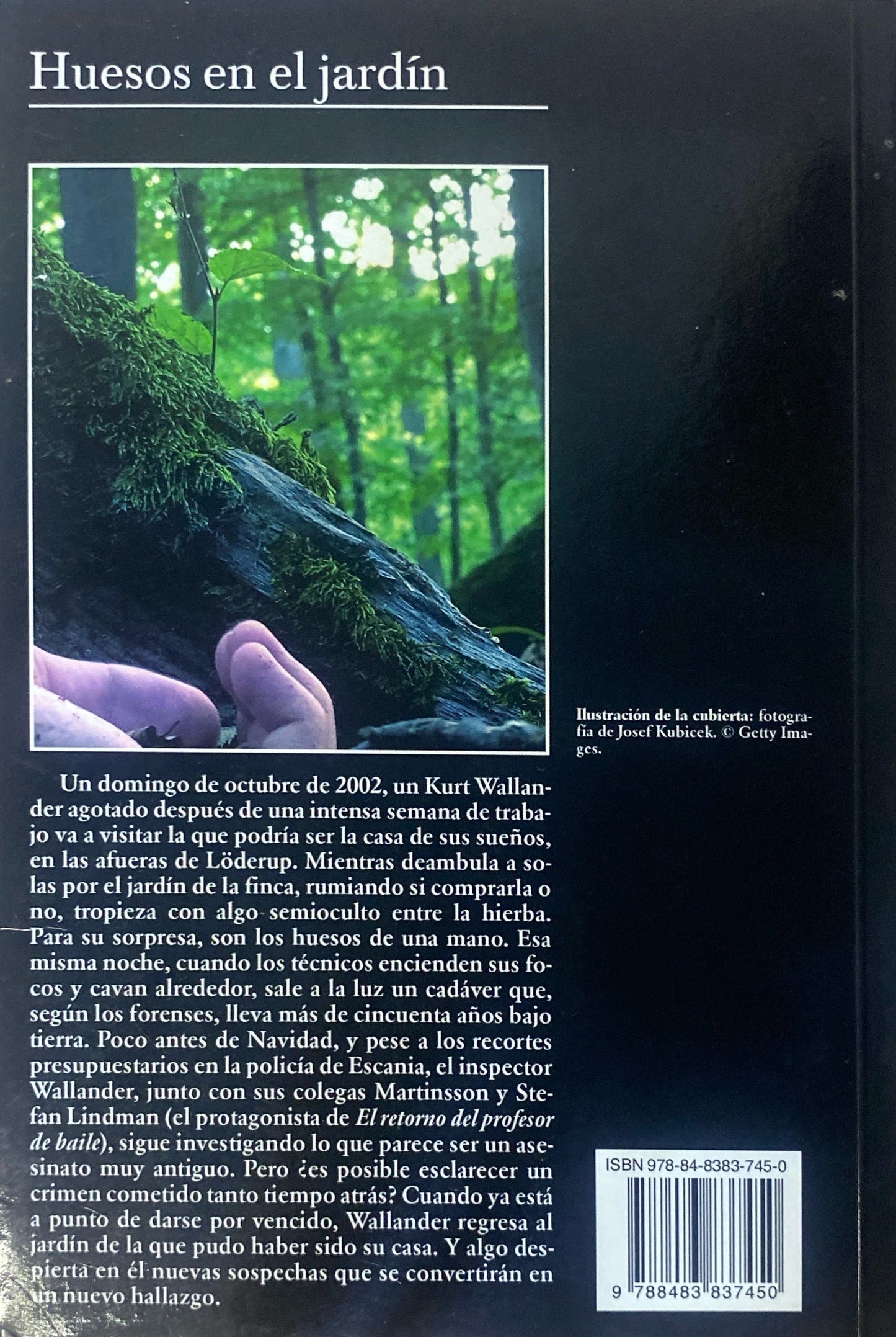Huesos en el jardín | Henning Mankell