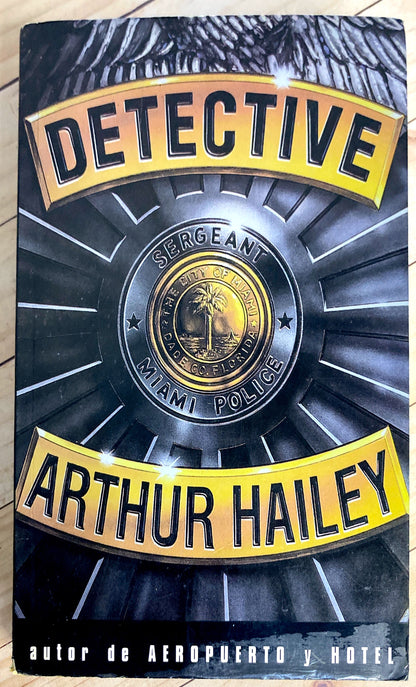 Detective | Arthur Hailey