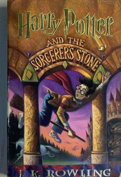 Harry Potter and the Sorcerer's Stone | J.K.Rowling
