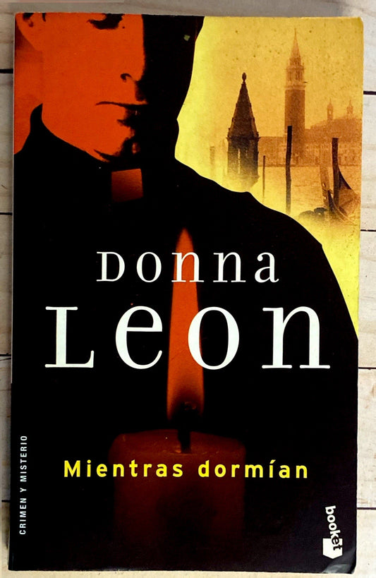 Mientras dormian | Donna Leon